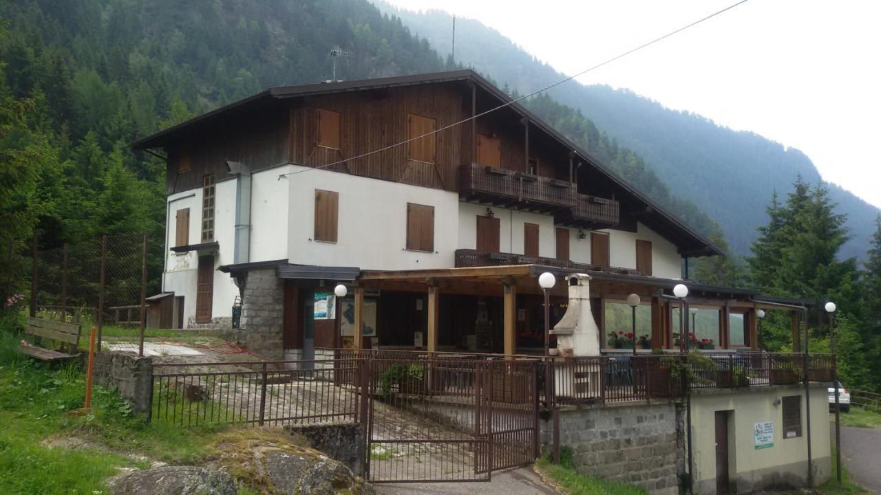 Rifugio Stella Alpina Hotel Saviore dell'Adamello Ngoại thất bức ảnh